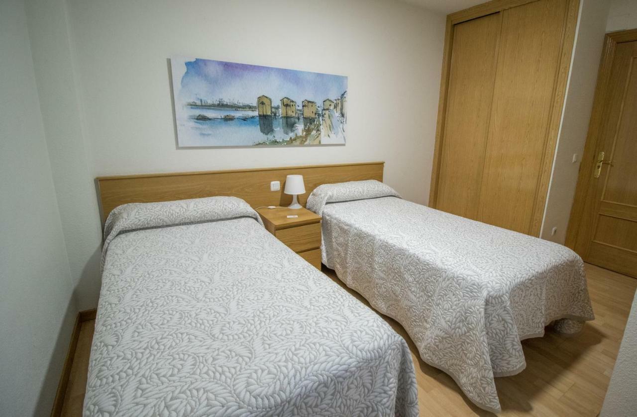 Pension Oasis Zamora Buitenkant foto